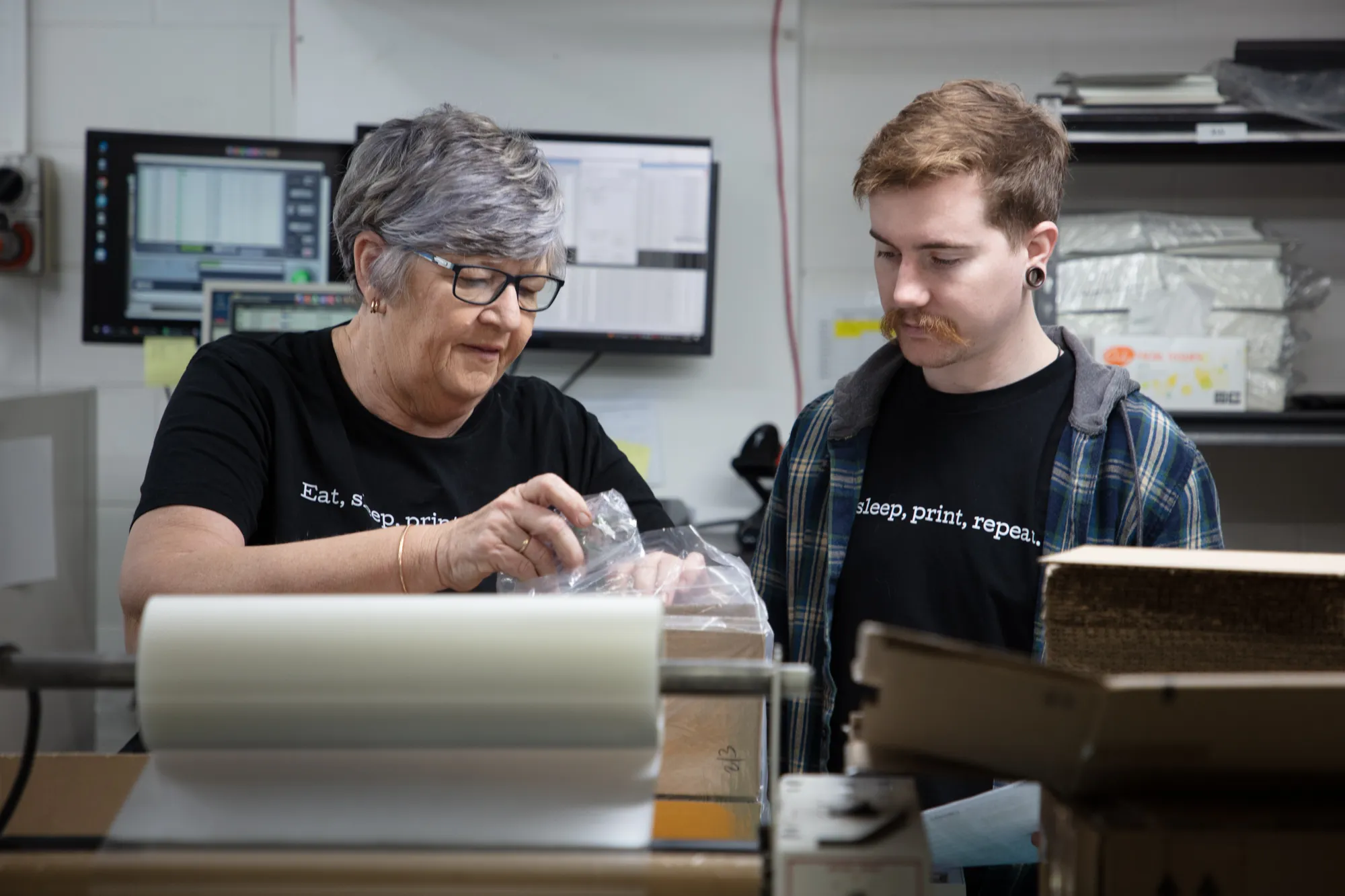 print-lab-staff-in-action-01